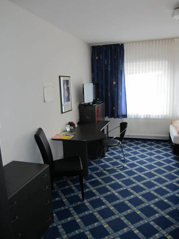 Hotel & Reitsportzentrum Kreuth Heideck Extérieur photo