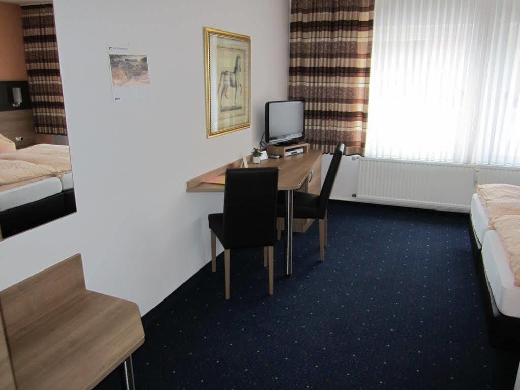 Hotel & Reitsportzentrum Kreuth Heideck Extérieur photo